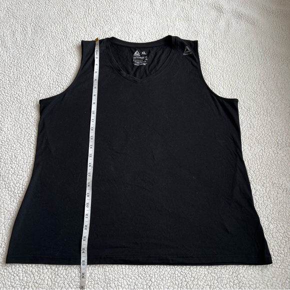 Reebok Women’s Muscle Tee - Picture 6 of 8